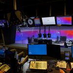 Doliu la BBC: Moartea lui Dave Llewellyn, o voce emblematică a radio-ului britanic