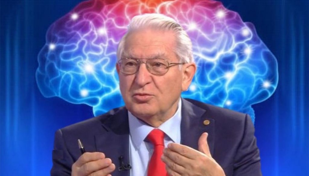 Alimentele care îmbunătățesc sănătatea cognitivă: Analiza expertului Vlad Ciurea