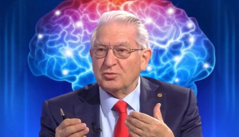 Alimentele care îmbunătățesc sănătatea cognitivă: Analiza expertului Vlad Ciurea