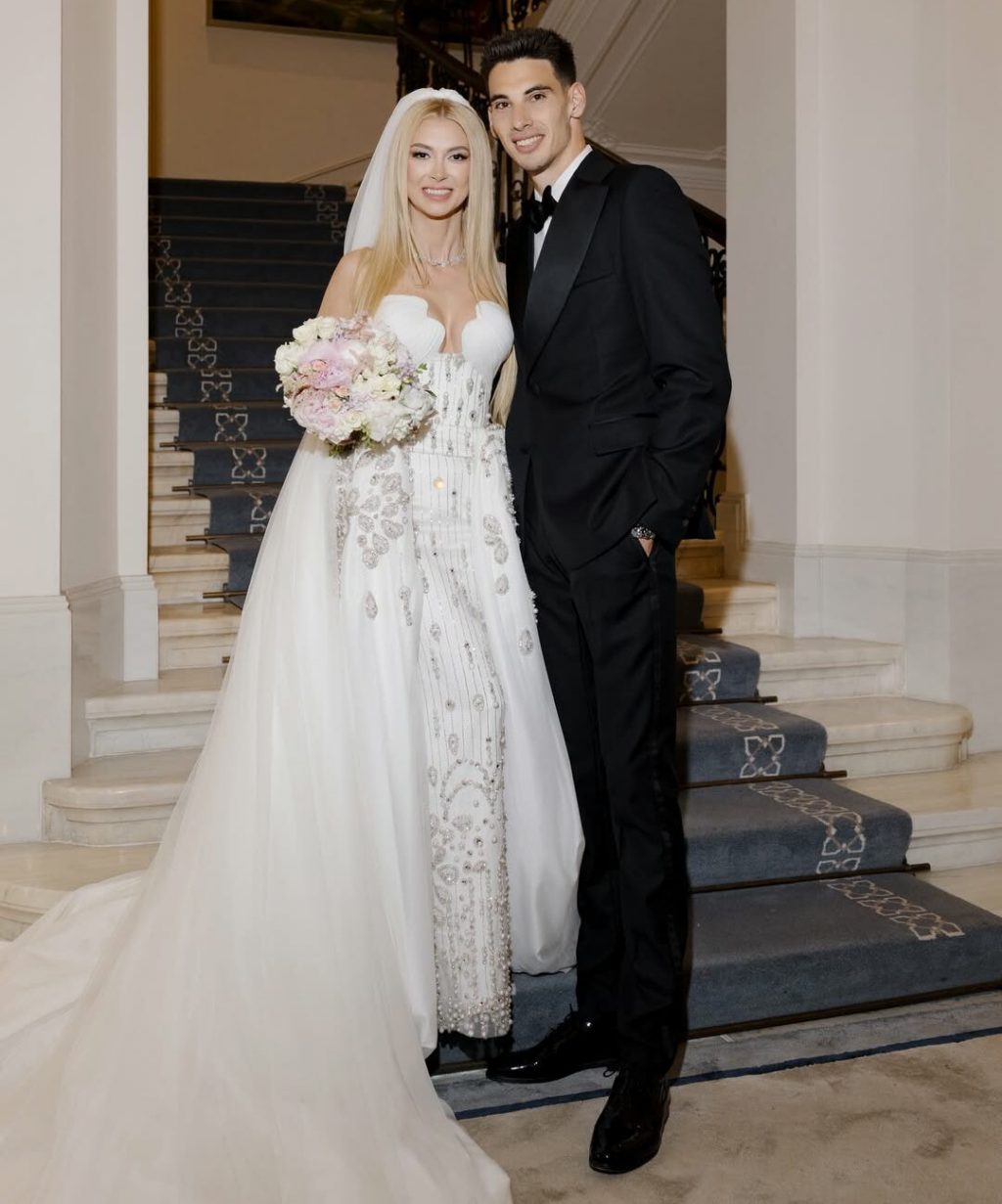 Andreea Bălan și Victor Cornea: O Nuntă de Poveste Plină de Emoție și Glamour