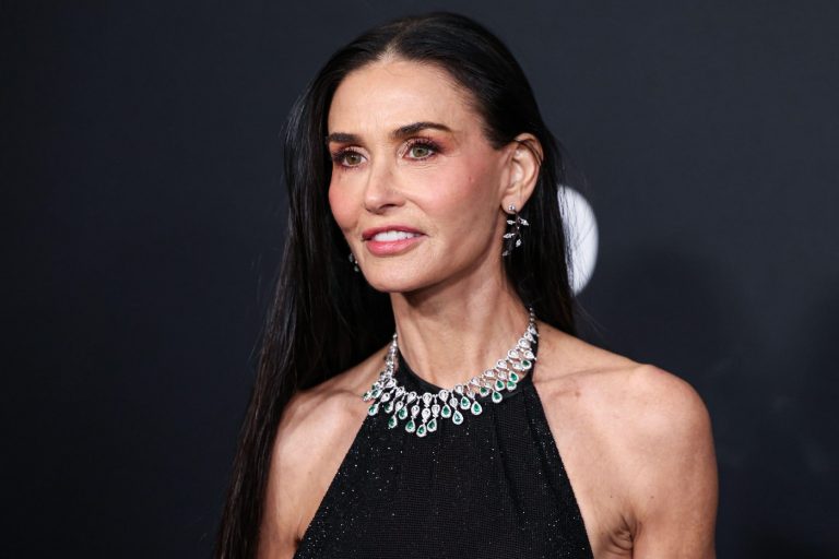Terapia cu Lipitori: Demi Moore și Curajul de a Îmbrățișa Tratamentul Alternativ pentru un Ten Impecabil la 63 de Ani