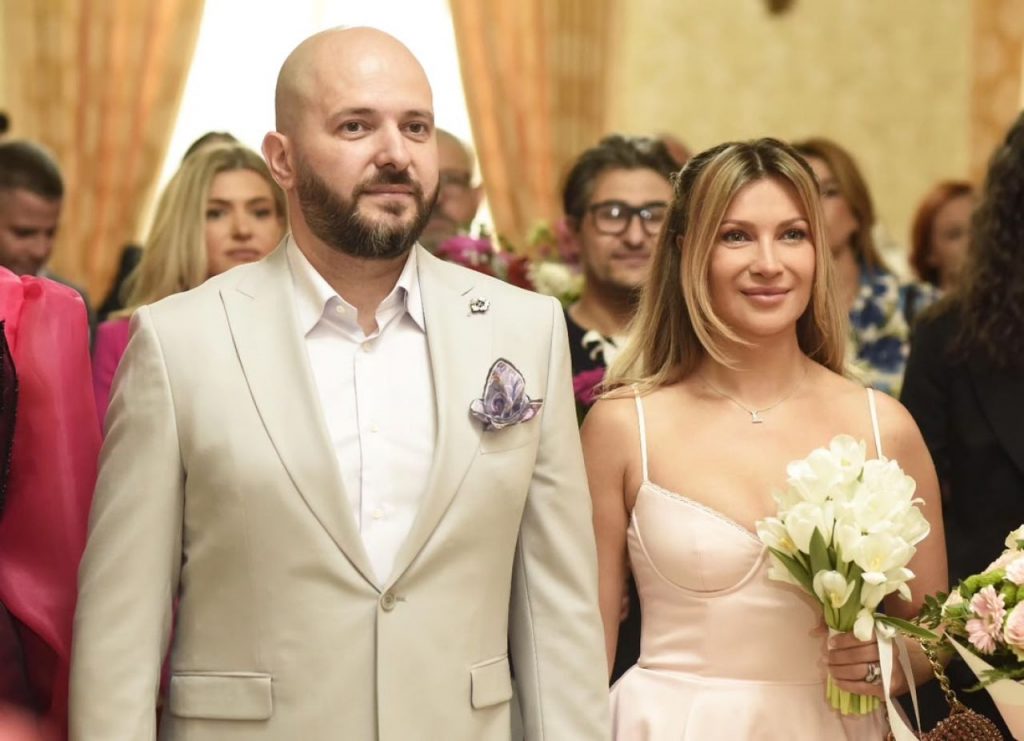 Divorțul lui Lora și Ionuț Ghenu: Între zvonuri și realitate în lumea vedetelor