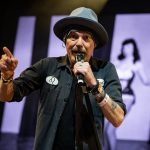 Billy Bob Thornton și Lupta cu Afecțiunile Rare: O Privire Asupra Impactului Alergiilor Alimentare și Grupa de Sânge AB Negativ