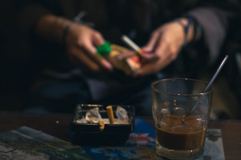 Poliția Capitalei în Acțiune: Verificările Riguroase ale Restaurantelor din București pentru Respectarea Legii Antifumat