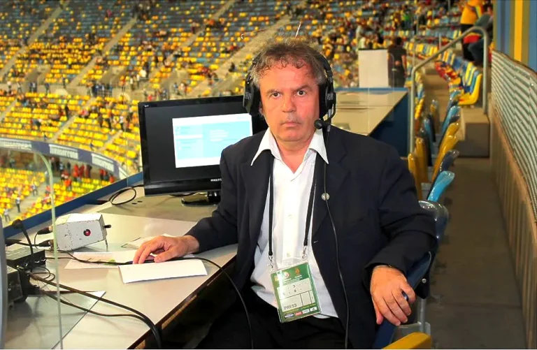 Ilie Dobre și Recordul Mondial: O Istorie a Pasiunii pentru Fotbal și Comentariu Sportiv