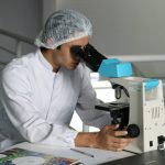 Glucozamina și Riscurile Asupra Sănătății Cognitive: O Analiză Detaliată a Conexiunii cu Boala Alzheimer