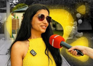 Melek la Petrecerea lui Bogdan de la Ploiești: Îmbrăcată cu 100 de Lei, Dar Cu Inima pentru Copiii Ei