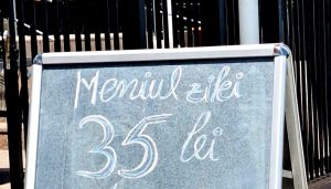 Meniul Zilei în Eforie Nord: O Analiză a Opțiunilor Accesibile pe Litoralul Românesc