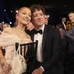 Despărțirea discretă dintre Ariana Grande și Ethan Slater: O analiză detaliată a relației lor și a impactului asupra carierelor