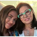 Denise Iacobescu: Inspirația și Forța din Spatele Succesului Antoniei - O Poveste Emoționantă de Absolvire la 60 de Ani