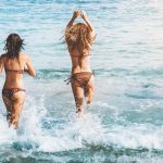 Românii și Vacanțele de Vară: Preferințe și Strategii în Timpul Scumpirilor din Turism