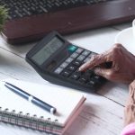 Impactul creșterii salariului minim asupra pensiilor românilor: O analiză detaliată