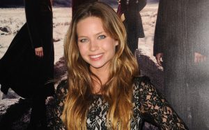 Tragedia din lumea cinematografiei: Moartea prematură a actriței Daveigh Chase și impactul acesteia asupra industriei