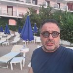Moartea tragică a jurnalistului Luca Esposito: O analiză a impactului în presa sportivă italiană și implicațiile crimei