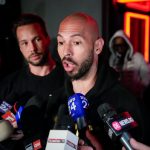 Andrew Tate, criticat de celebrități după plângerea privind condițiile din închisoare: O privire asupra acuzațiilor grave și impactului asupra imaginii sale