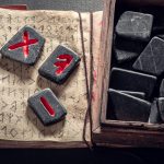 Analiza horoscopului rune pentru 27 iulie 2026: Eihwaz și lecțiile de independență personală